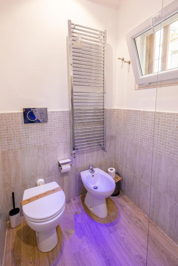 Lovely Rooms - Guest House Suites Triggiano Buitenkant foto